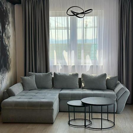 Koa - Urban Penthouse Apartment Brasov Luaran gambar