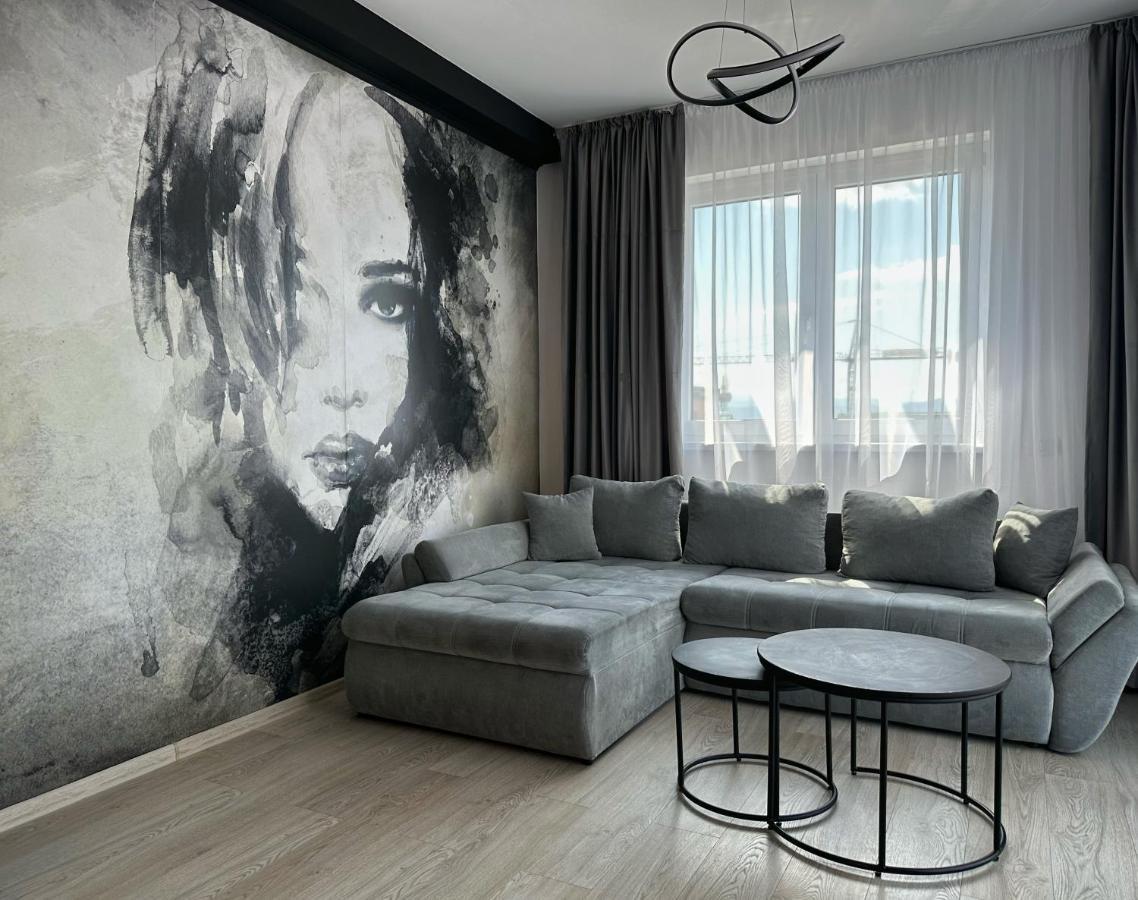 Koa - Urban Penthouse Apartment Brasov Luaran gambar