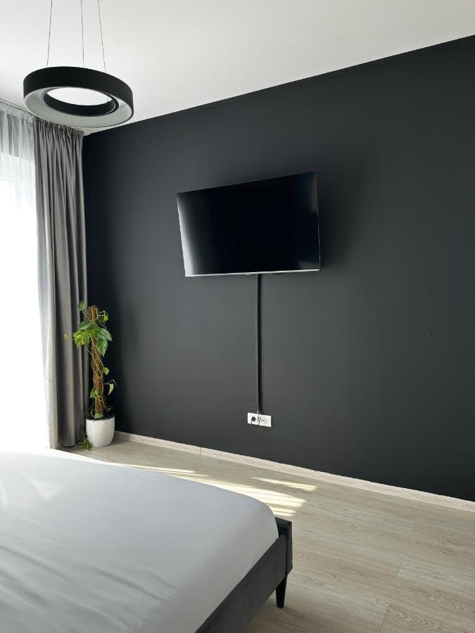 Koa - Urban Penthouse Apartment Brasov Luaran gambar