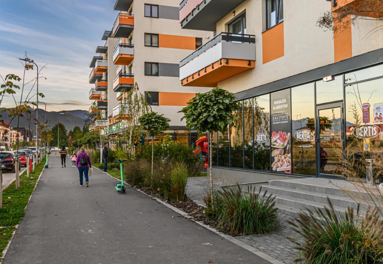 Koa - Urban Penthouse Apartment Brasov Luaran gambar